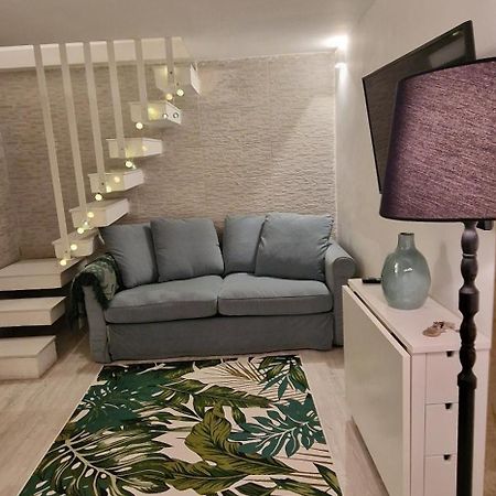 Case di Paola via Crisanzio Bari Esterno foto
