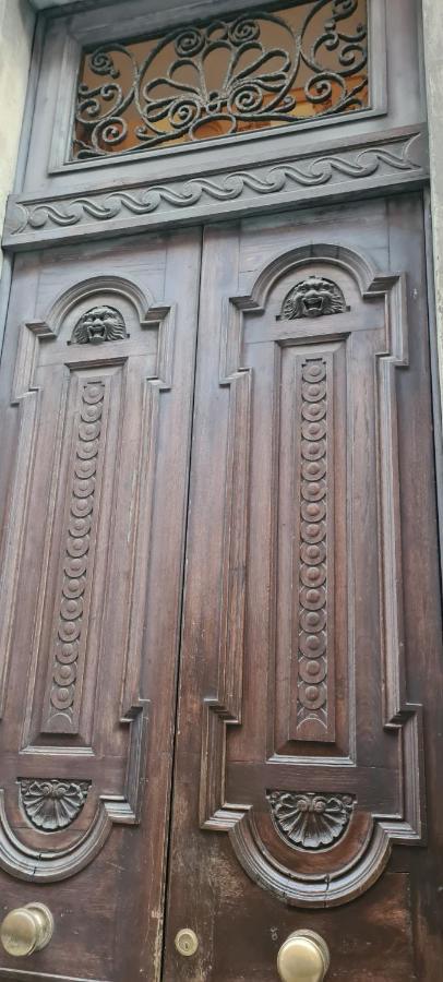 Case di Paola via Crisanzio Bari Esterno foto