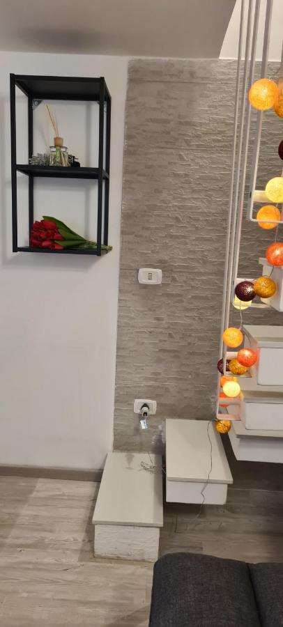 Case di Paola via Crisanzio Bari Esterno foto