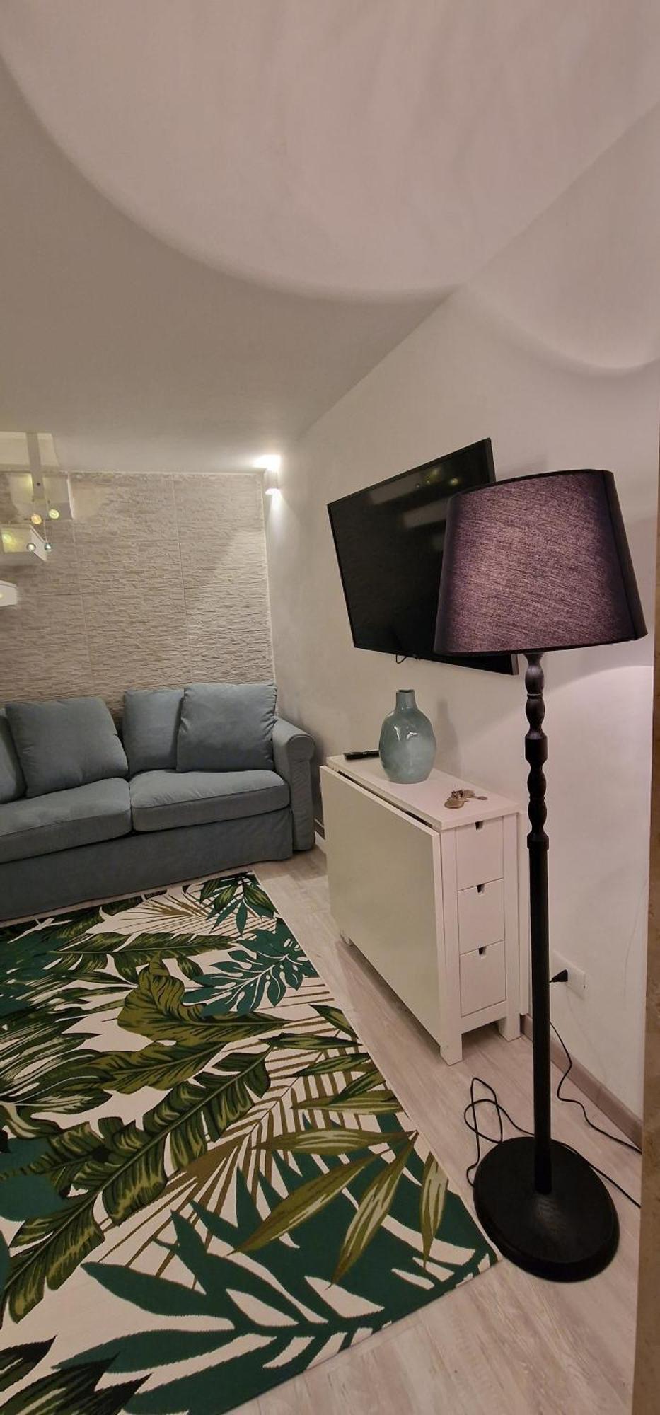 Case di Paola via Crisanzio Bari Esterno foto